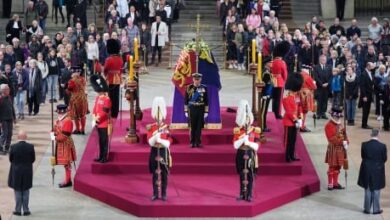 British government urges people to avoid line for Queen's lying-in-state