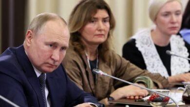 Putin meets with Russian military moms — but not the ones criticizing the war mobilization