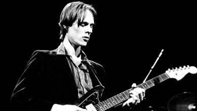 Tom Verlaine, guitarist and singer of influential rock band Television, dies at 73