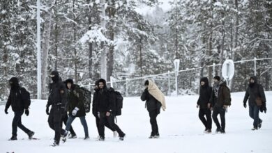 Finland closing its border with Russia amid alleged 'hybrid attack' using migrants