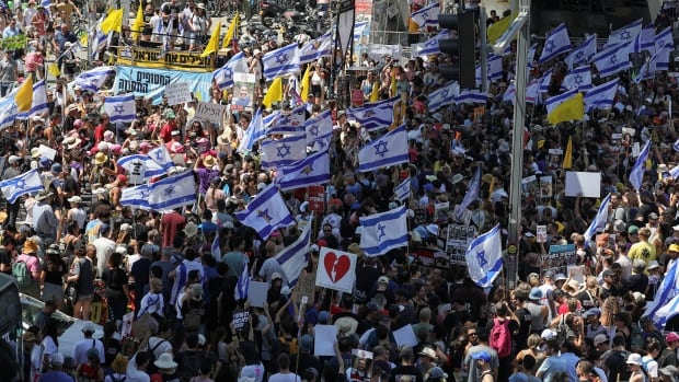 Protests into 2nd day in Israel as general strike for ceasefire deal ordered to end