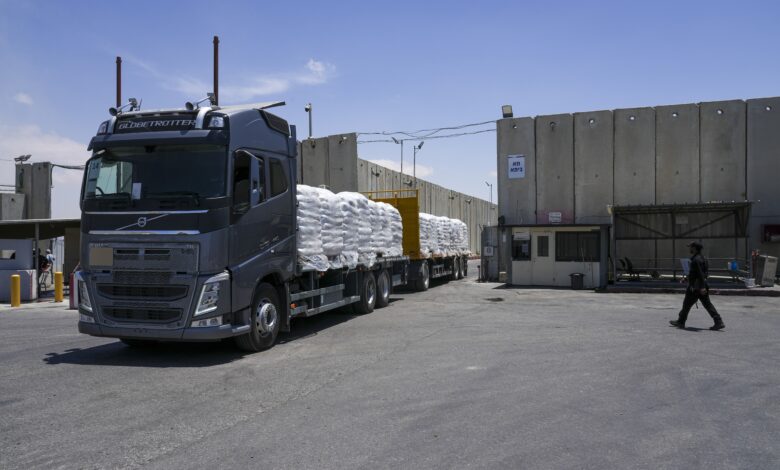 UN says it is halting aid through main Gaza crossing because route is too dangerous