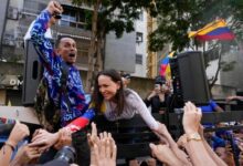 Chaos and an abduction in Caracas as Canada recognizes Venezuelan opposition