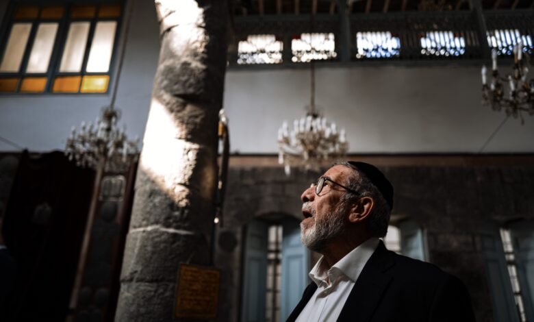 Syrian Jews return to Damascus for the first time in decades, hoping to build bridges